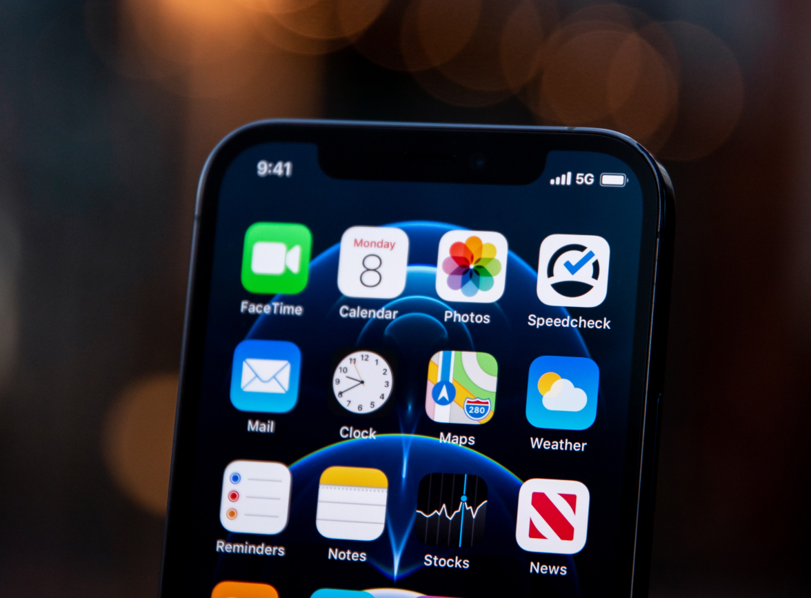 九所镇苹果手机维修分享为什么 iPhone 12 在冬季会自动关机 