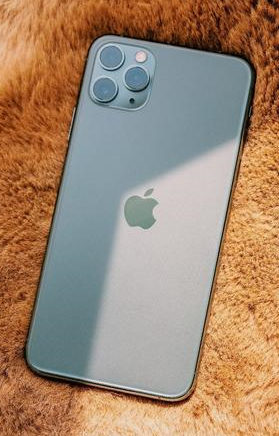 九所镇苹果维修点分享iPhone 11Pro Max自动关机装配类硬故障 